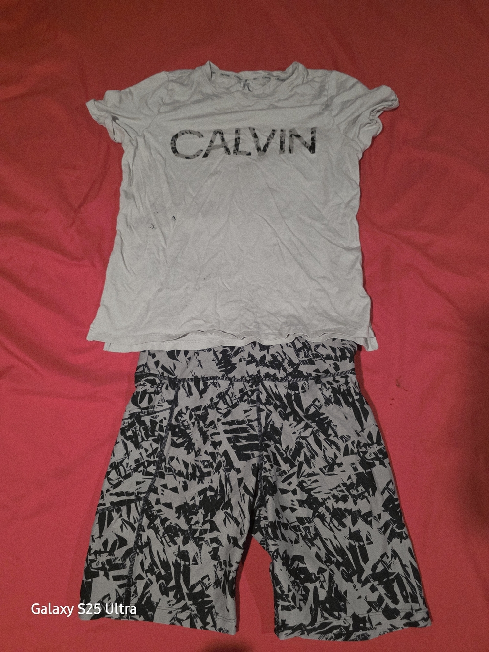 Calvin Klein Gray Tee & Patterned Gray Shorts Active Set (Shirt Has Black Paint)